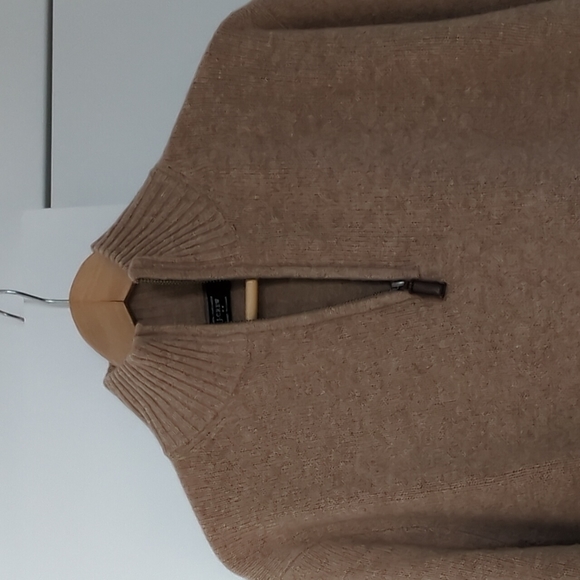 JCrew 100% lambswool pullover sweater with half-zip. Size M. - Picture 2 of 3